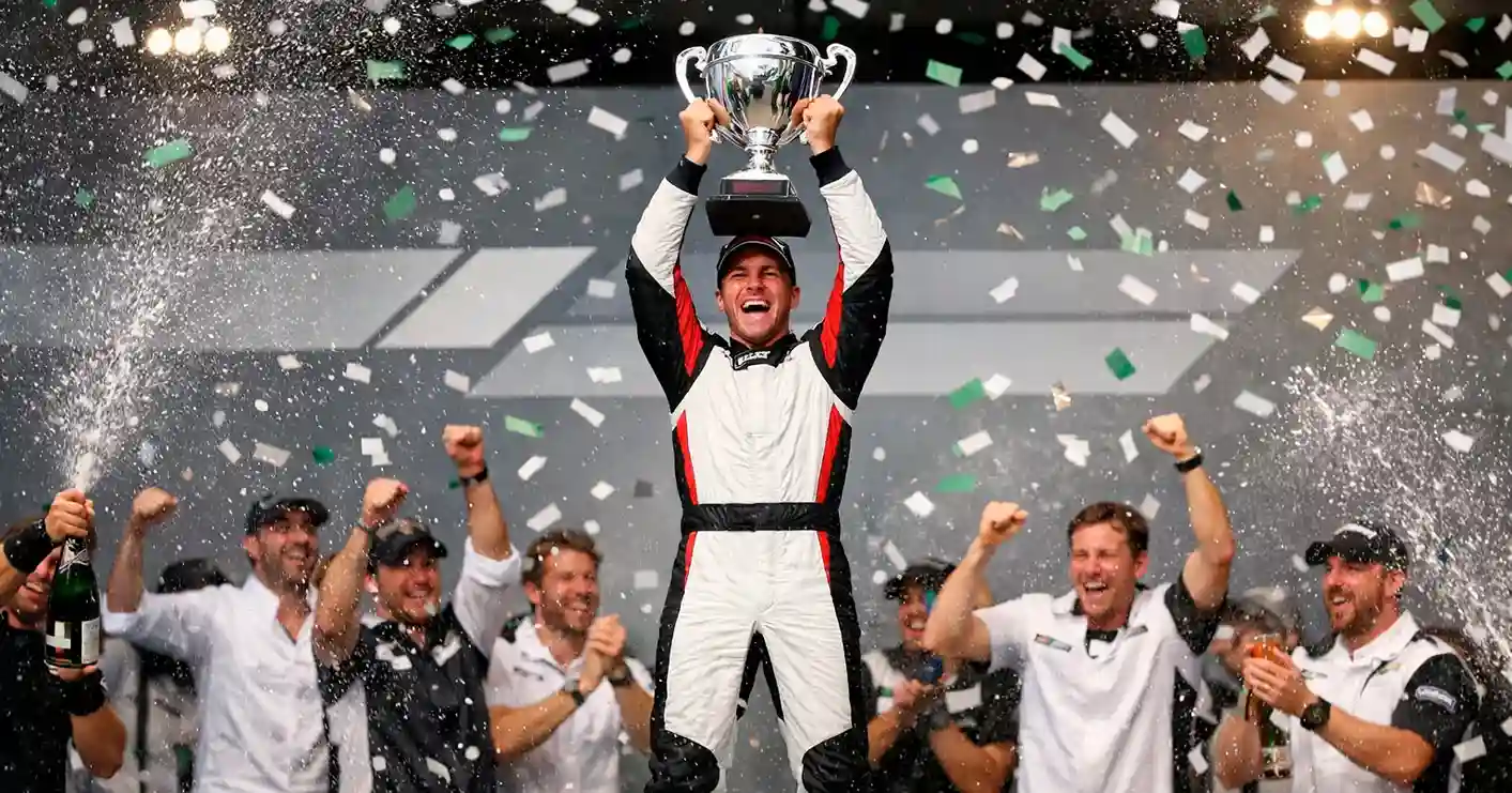 F1-podium met champagne viering en trofee